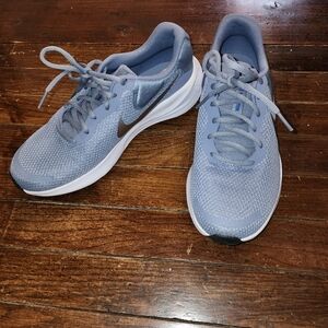 Mens/Women's Gray Nike Running Shoes